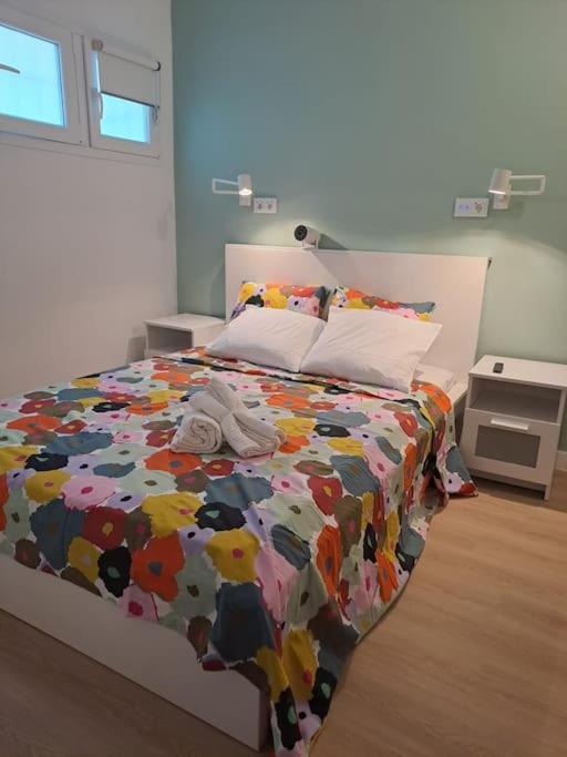 Estudio En Santander Luaran gambar